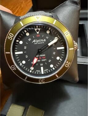 Alpina Seastrong HSW Diver Men's Green Swiss Made 44mm Smart Watch AL-282LBGR4V6